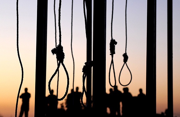 اجرای حکم اعدام 4 مجرم جنایت خمینی شهر
